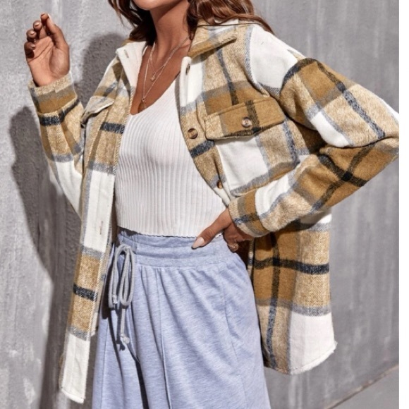 Plaid button down coat - Picture 2 of 6